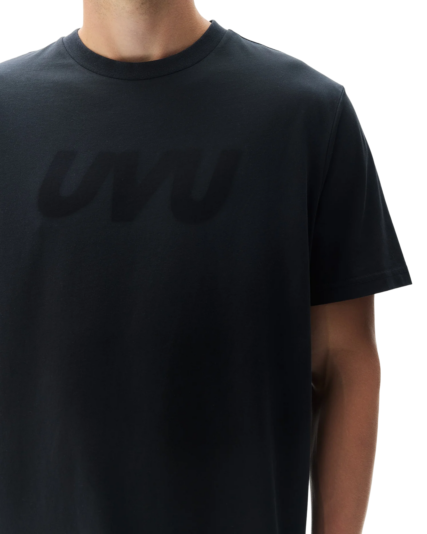 Black Tee