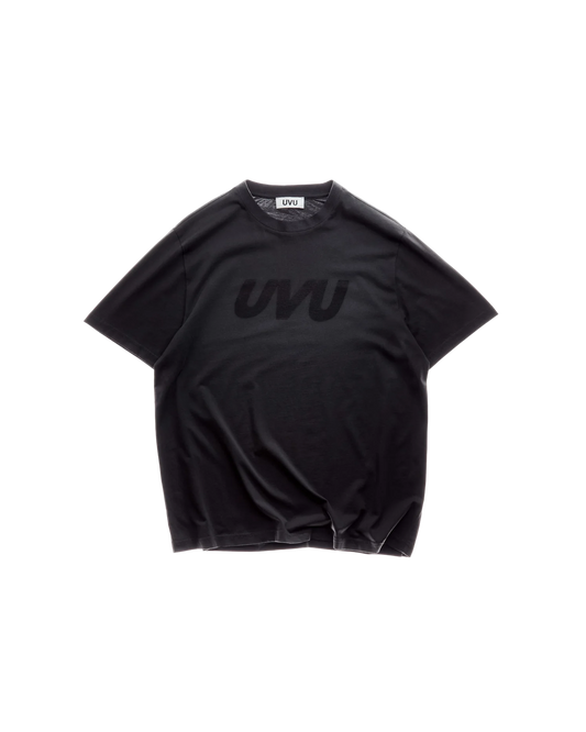 Black Tee